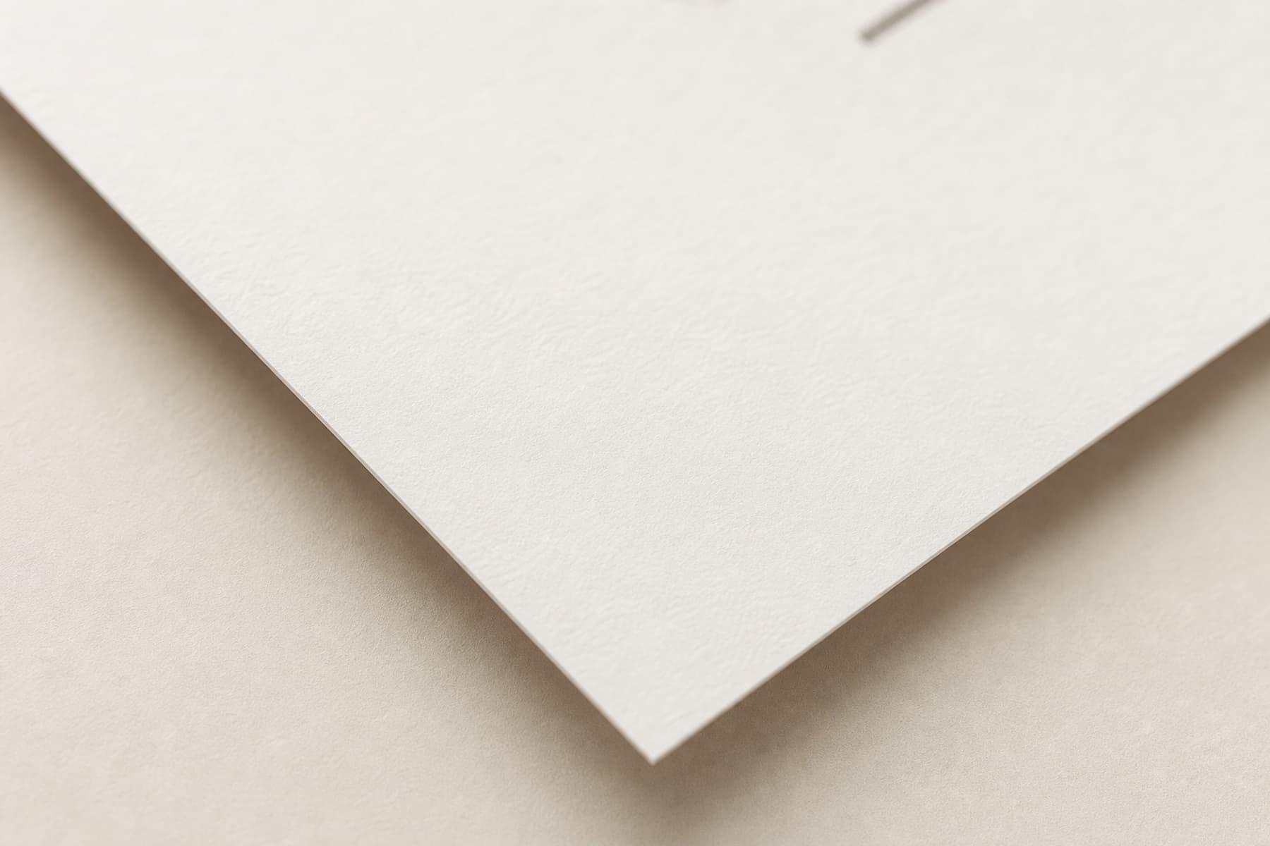 Premium matte paper surface and paper edge detail